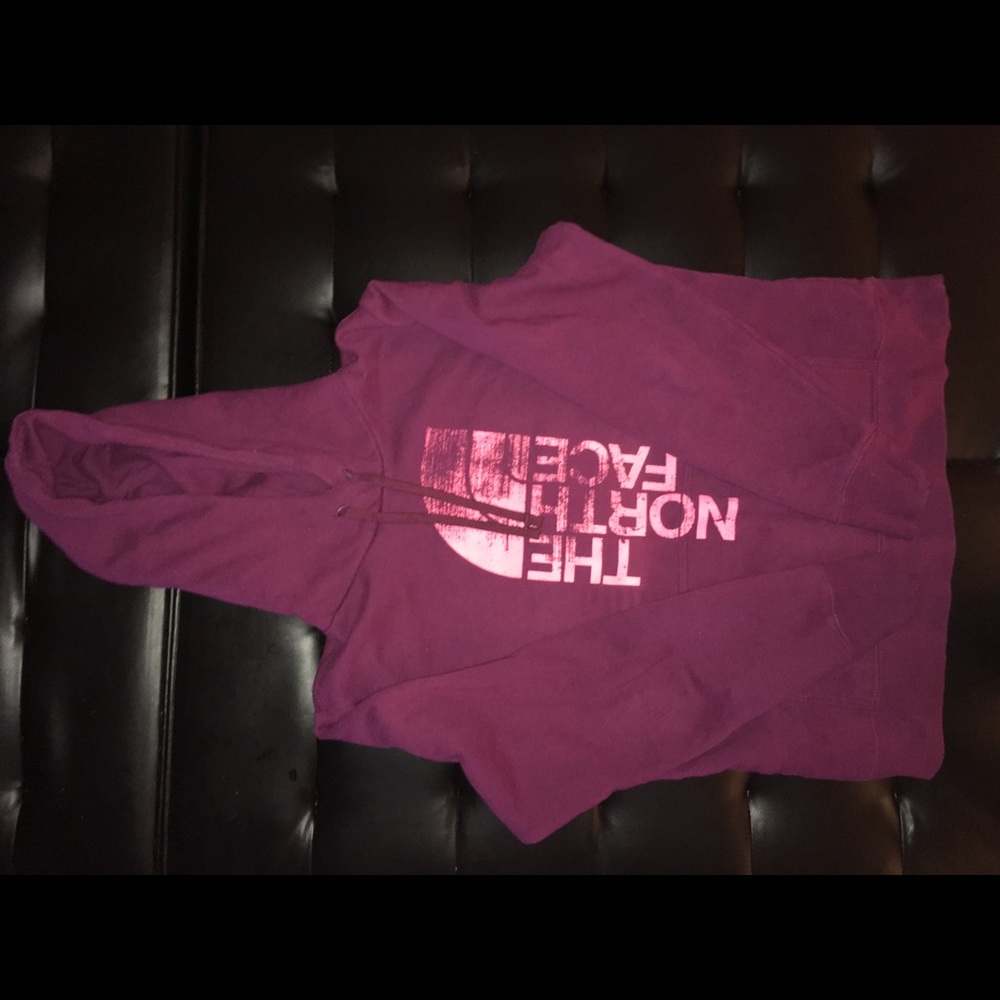 Women’s North Face hoodie